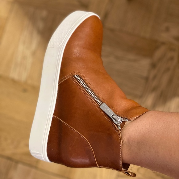 j/slides shoes - Picture 10 of 11